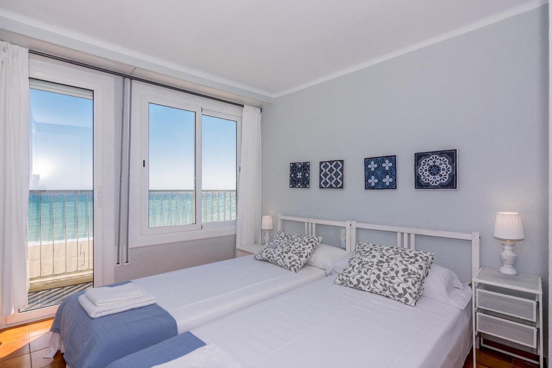 Homeholidaysrentals Etoile Calella Extérieur photo